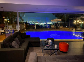 Hollywood Hills Villa